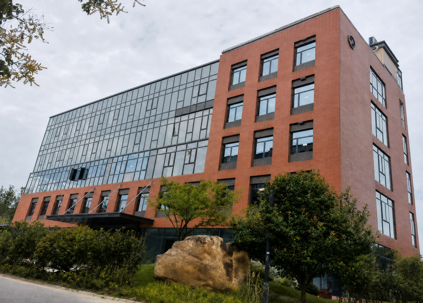 JIGGS Technologies technical and commercial coordination